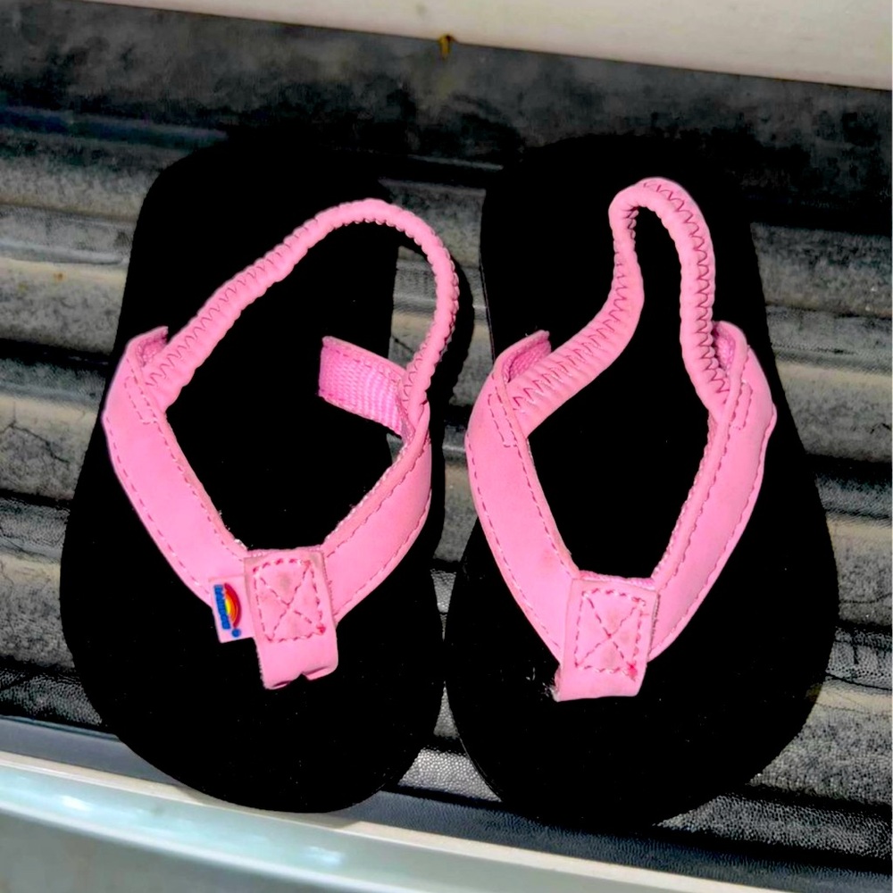 Toddler Rainbow sandals-pink